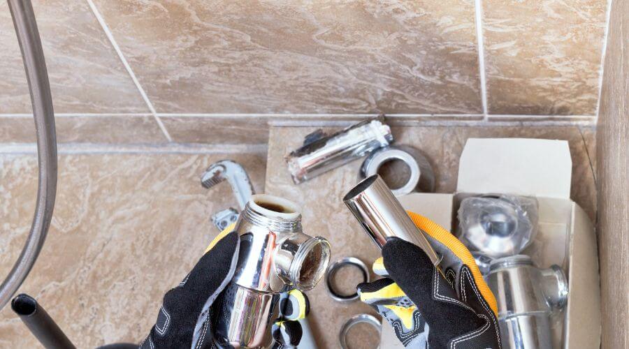 Professional residential roofers in Centreville, MI